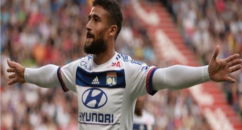 وكيل فقير: نرحب بجميع الأندية.. لم نحسم اتفاقنا مع ليفربول